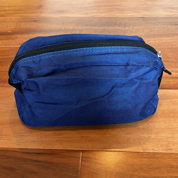 Small Pouch - Utility, Toiletries, Travel - Picture 2 of 11